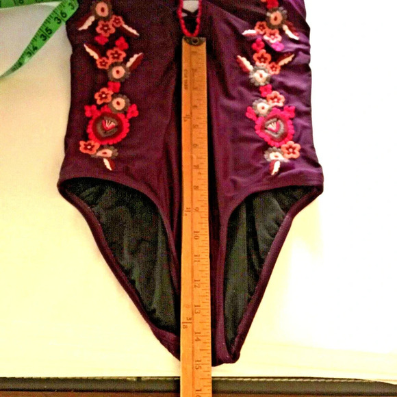 Venus Embroidered one piece Halter Burgundy women's size 6 swimsuit - Picture 7 of 9